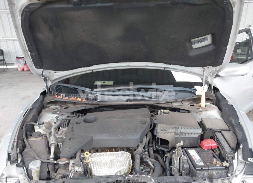 Photo 10 of 2018 Nissan Altima 2.5 S (VIN 1N4AL3AP6JC479975)