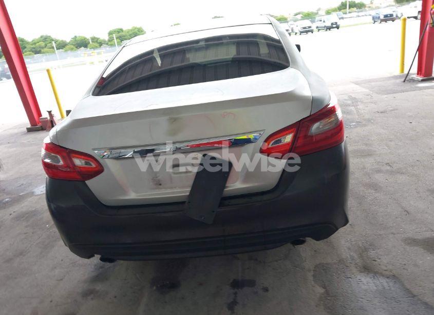 Photo 17 of 2018 Nissan Altima 2.5 S (VIN 1N4AL3AP6JC479975)