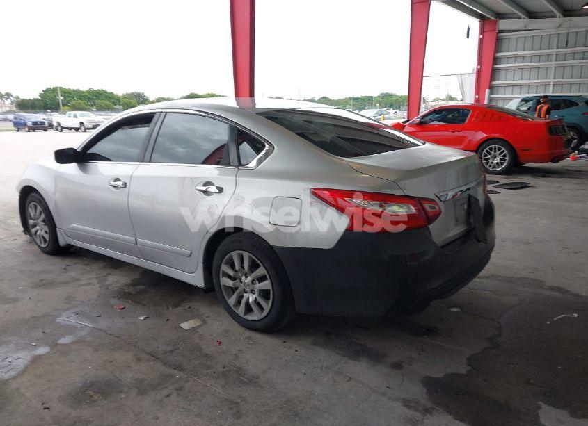 Photo 3 of 2018 Nissan Altima 2.5 S (VIN 1N4AL3AP6JC479975)