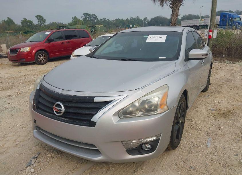 Photo 2 of 2013 Nissan Altima 2.5 SV (VIN 1N4AL3AP7DC104083)