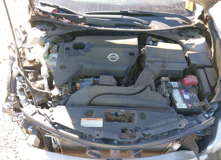 Photo 10 of 2013 Nissan Altima 2.5 S (VIN 1N4AL3AP7DC105881)