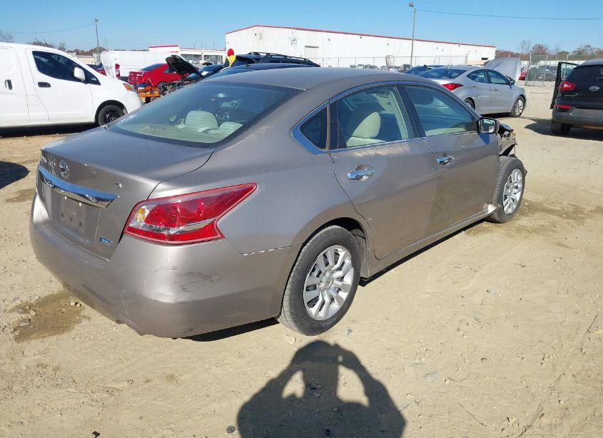 Photo 4 of 2013 Nissan Altima 2.5 S (VIN 1N4AL3AP7DC105881)