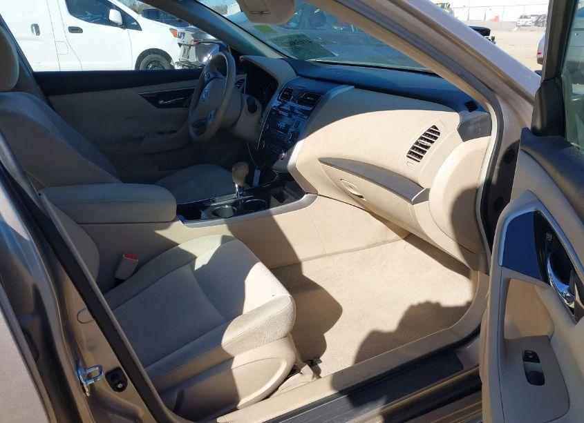 Photo 5 of 2013 Nissan Altima 2.5 S (VIN 1N4AL3AP7DC105881)