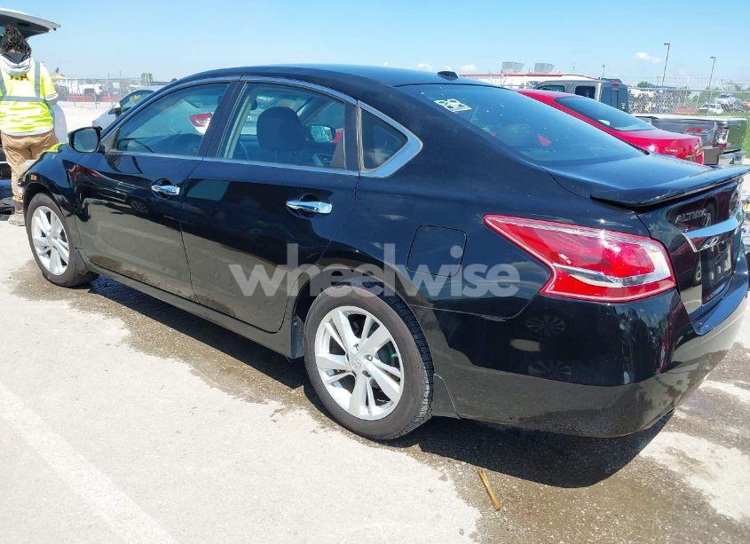 Photo 3 of 2013 Nissan Altima 2.5 SL (VIN 1N4AL3AP7DC127752)