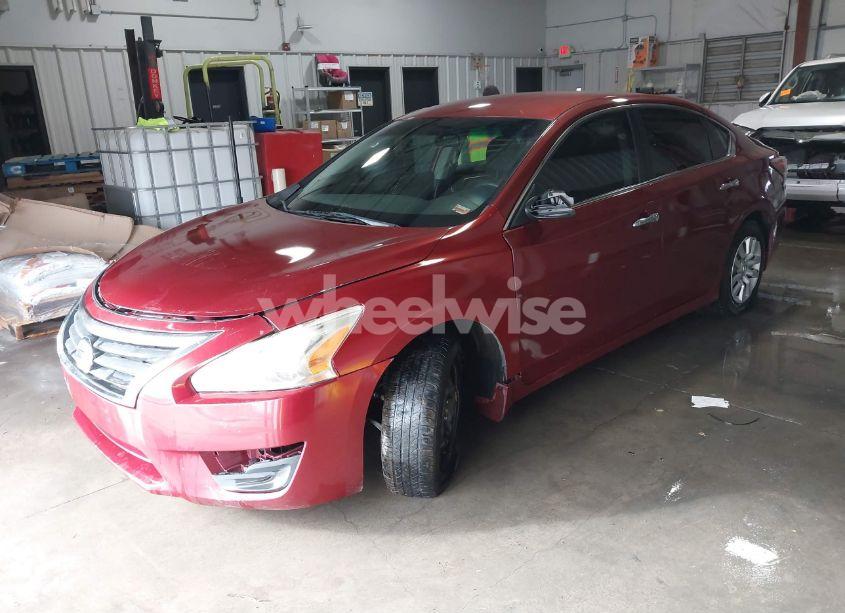 Photo 2 of 2013 Nissan Altima 2.5 S (VIN 1N4AL3AP7DC141313)