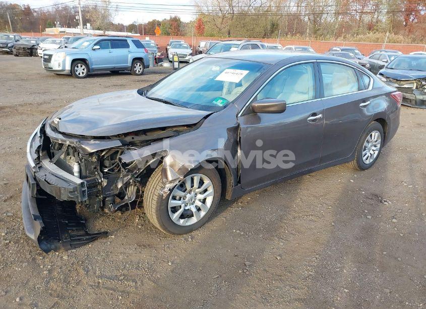 Photo 2 of 2013 Nissan Altima 2.5 S (VIN 1N4AL3AP7DC163523)