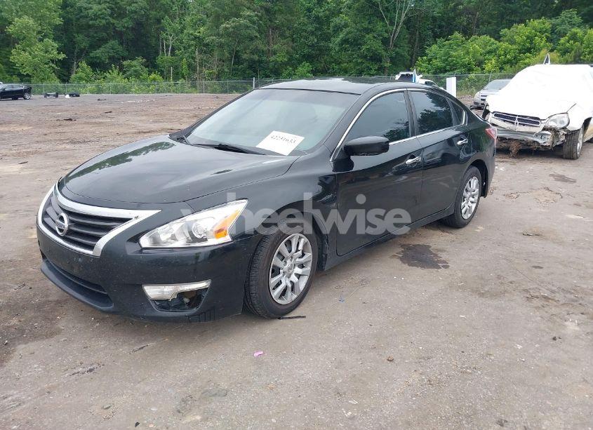 Photo 2 of 2013 Nissan Altima 2.5 S (VIN 1N4AL3AP7DC163876)