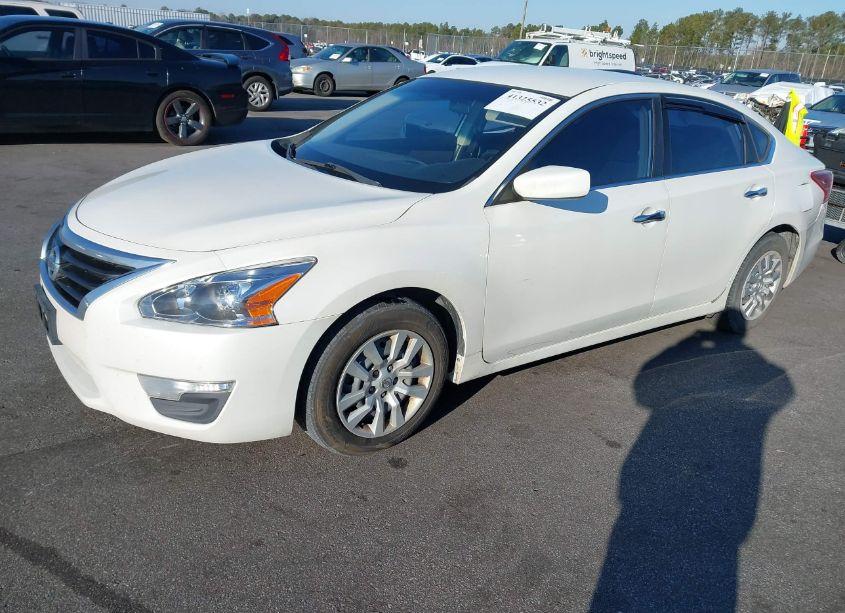 Photo 2 of 2013 Nissan Altima 2.5 S (VIN 1N4AL3AP7DC169340)