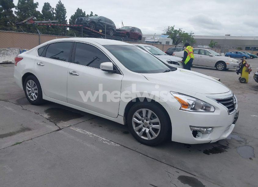 2013 Nissan Altima 2.5 S (VIN 1N4AL3AP7DC256039) main photo
