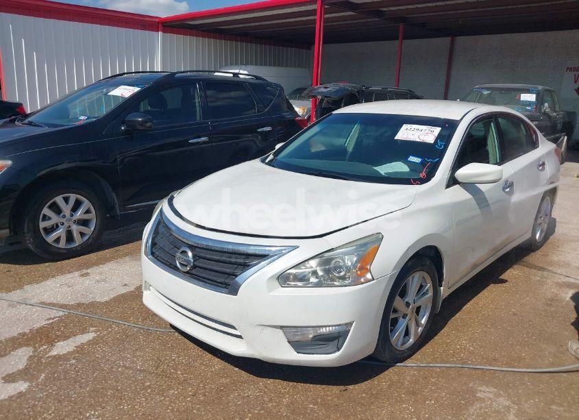 Photo 2 of 2013 Nissan Altima 2.5 SV (VIN 1N4AL3AP7DC288943)