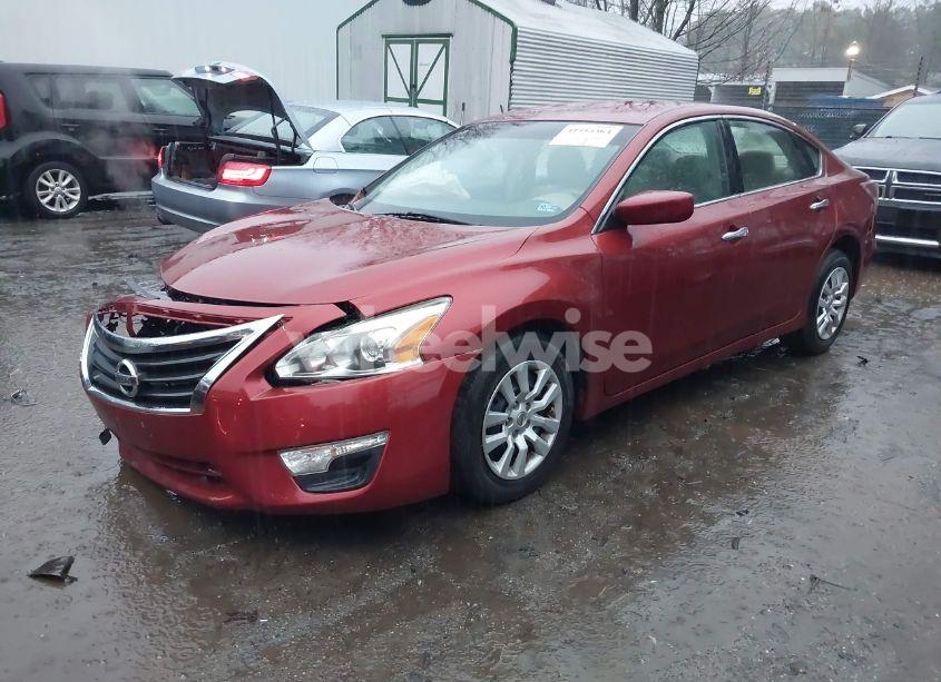 Photo 2 of 2013 Nissan Altima 2.5 S (VIN 1N4AL3AP7DC903149)