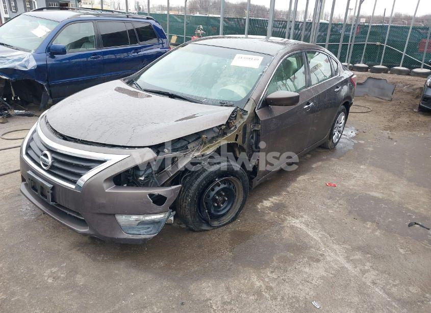 Photo 2 of 2013 Nissan Altima 2.5 S (VIN 1N4AL3AP7DC921098)