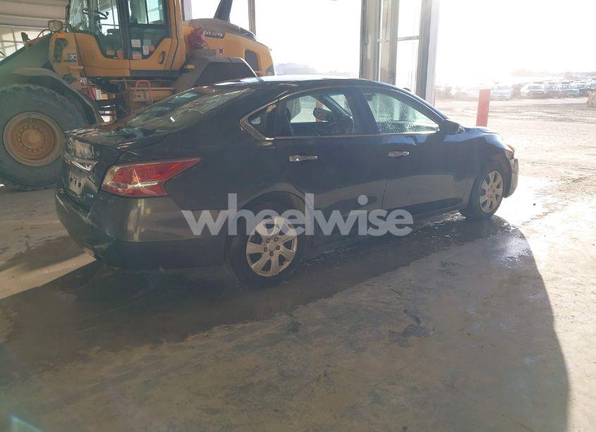 Photo 4 of 2013 Nissan Altima 2.5 S (VIN 1N4AL3AP7DN412911)