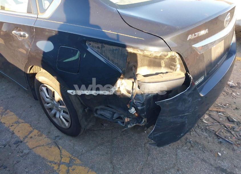 Photo 6 of 2013 Nissan Altima 2.5 S (VIN 1N4AL3AP7DN442975)