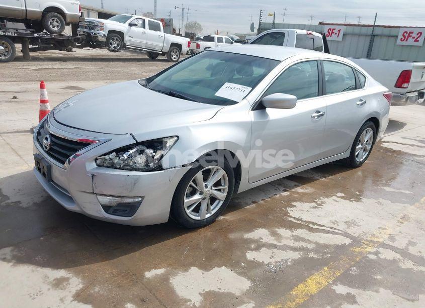 Photo 2 of 2013 Nissan Altima 2.5 SV (VIN 1N4AL3AP7DN499662)