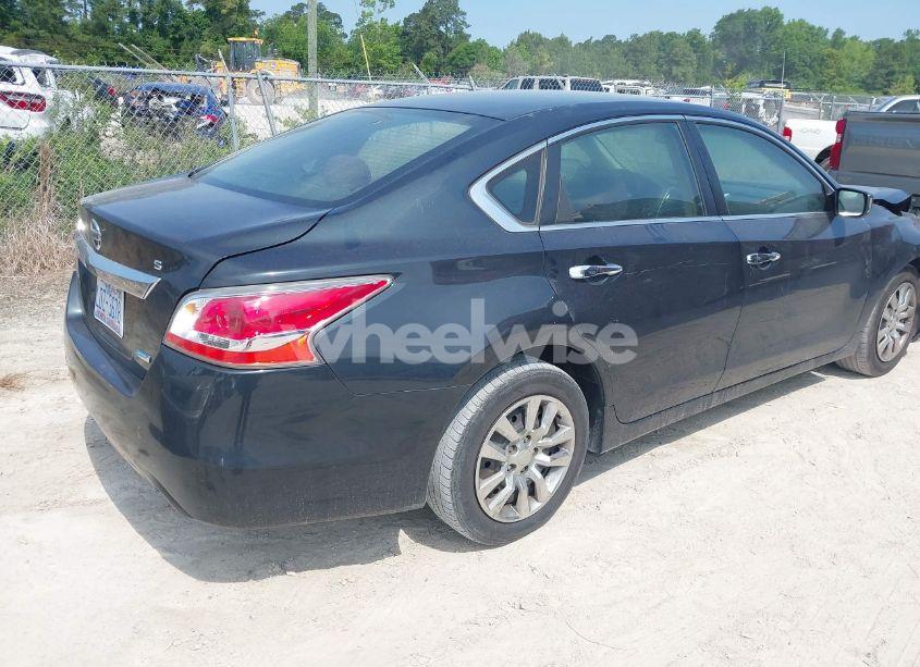 Photo 4 of 2013 Nissan Altima 2.5 S (VIN 1N4AL3AP7DN504679)