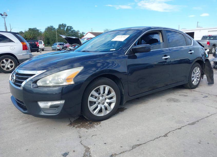 Photo 2 of 2013 Nissan Altima 2.5 S (VIN 1N4AL3AP7DN509770)