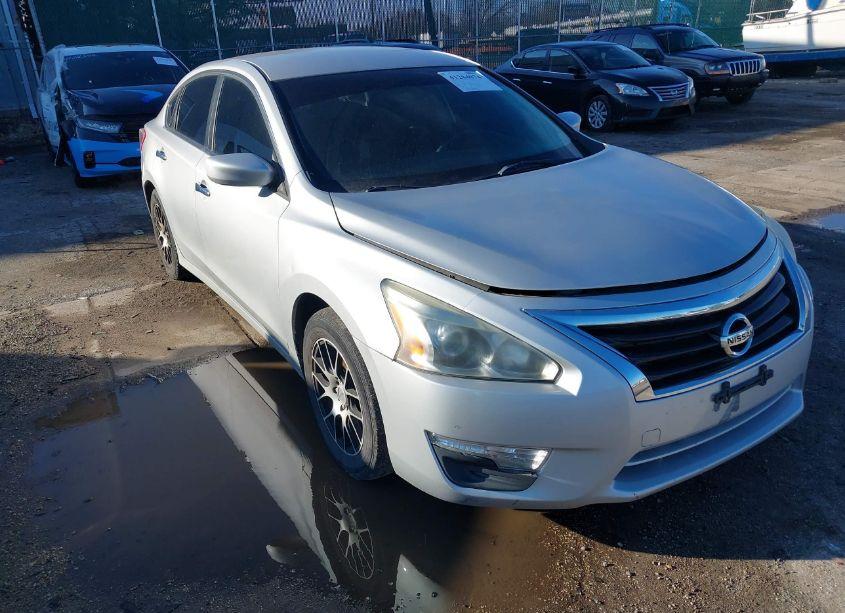 2013 Nissan Altima 2.5 S (VIN 1N4AL3AP7DN522017) main photo