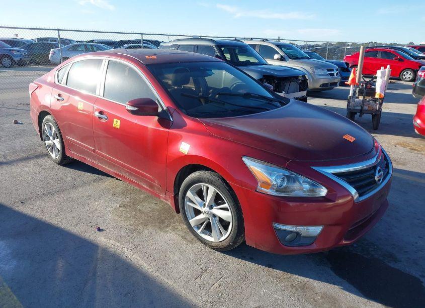 2013 Nissan Altima 2.5 SV (VIN 1N4AL3AP7DN557253) main photo