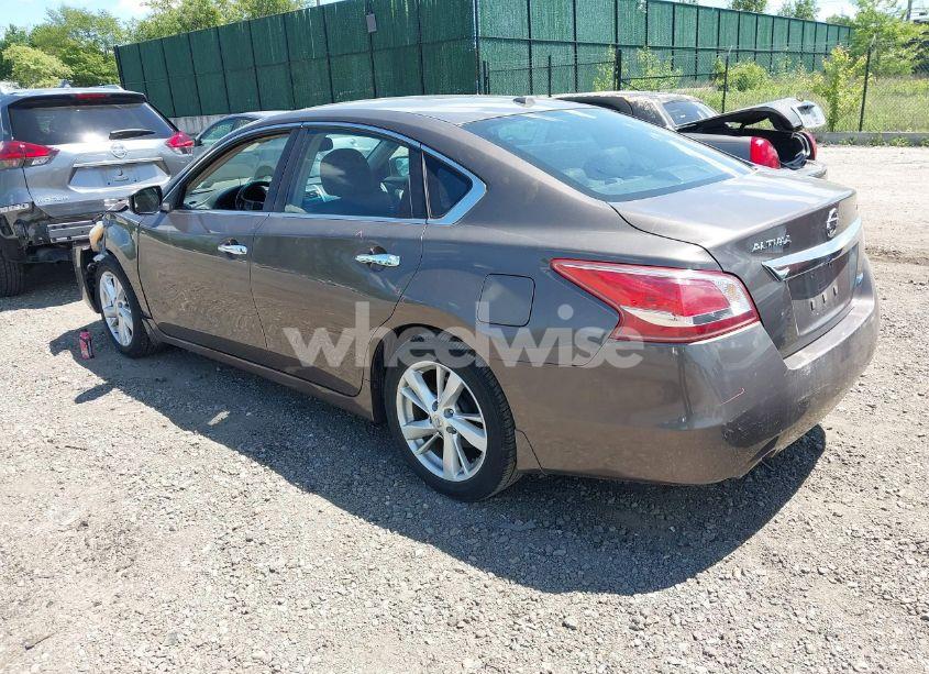 Photo 3 of 2013 Nissan Altima 2.5 SL (VIN 1N4AL3AP7DN583299)