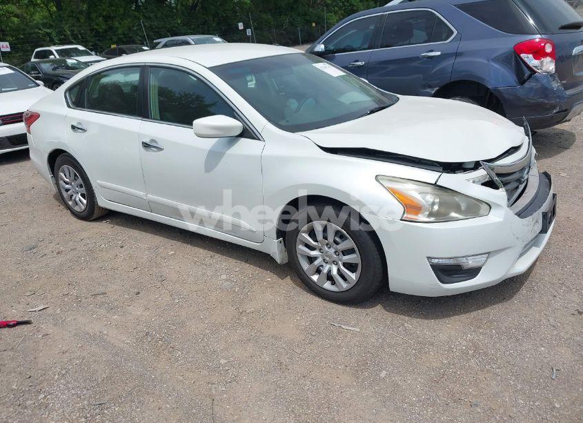 2013 Nissan Altima 2.5 S (VIN 1N4AL3AP7DN584758) main photo