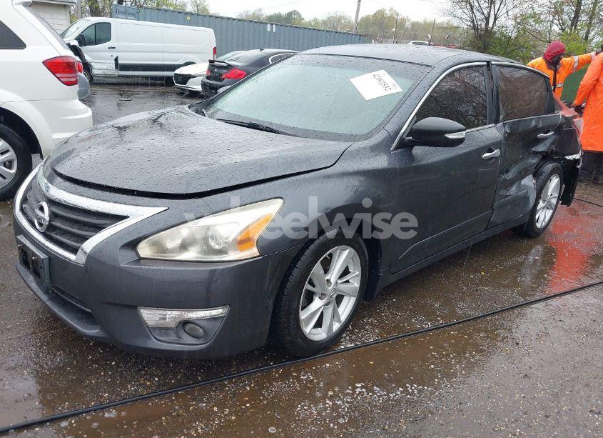 Photo 2 of 2013 Nissan Altima 2.5 SL (VIN 1N4AL3AP7DN589653)