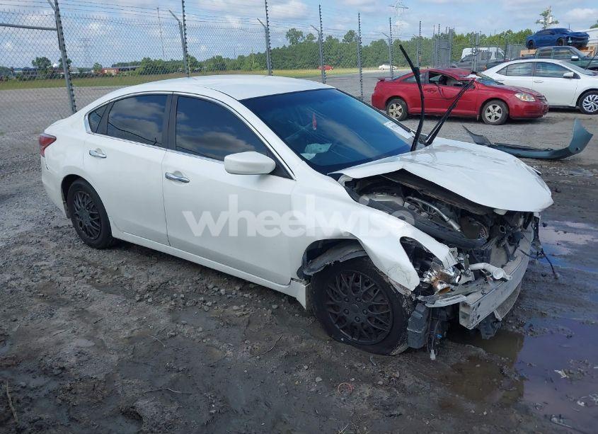 2014 Nissan Altima 2.5 S (VIN 1N4AL3AP7EC112041) main photo