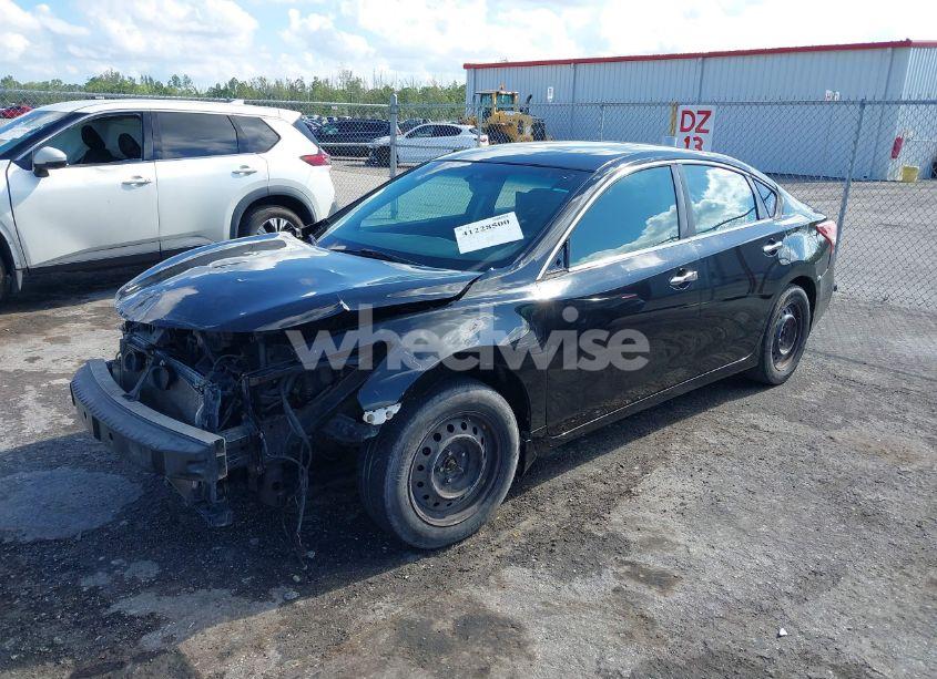 Photo 2 of 2014 Nissan Altima 2.5 SV (VIN 1N4AL3AP7EC118874)