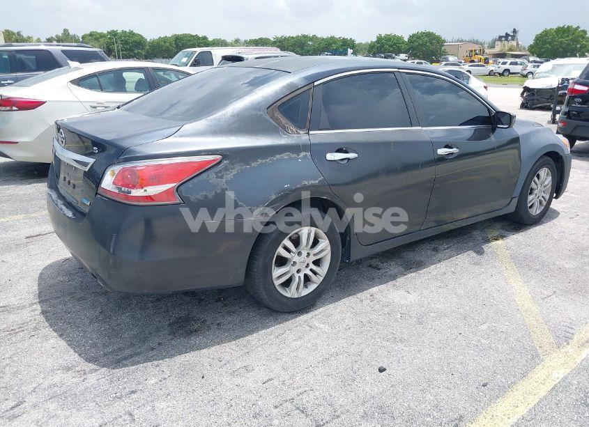 Photo 4 of 2014 Nissan Altima 2.5 S (VIN 1N4AL3AP7EC140065)