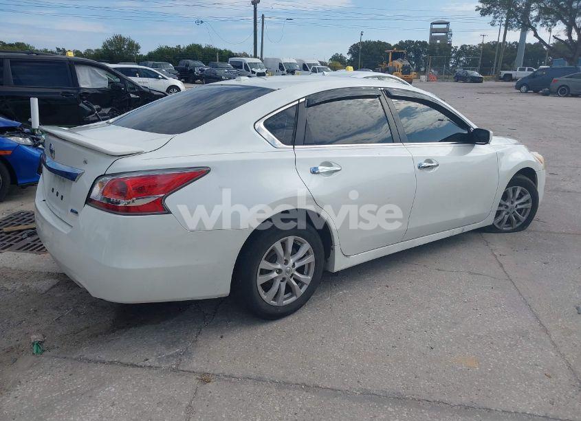 Photo 4 of 2014 Nissan Altima 2.5 S (VIN 1N4AL3AP7EC144584)