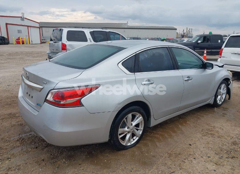 Photo 4 of 2014 Nissan Altima 2.5 SV (VIN 1N4AL3AP7EC157061)