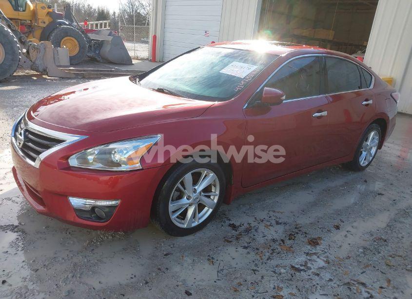 Photo 2 of 2014 Nissan Altima 2.5 SV (VIN 1N4AL3AP7EC167864)