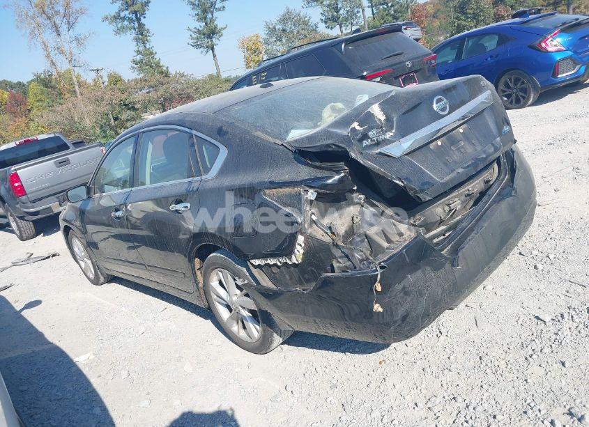 Photo 3 of 2014 Nissan Altima 2.5 SV (VIN 1N4AL3AP7EC266894)