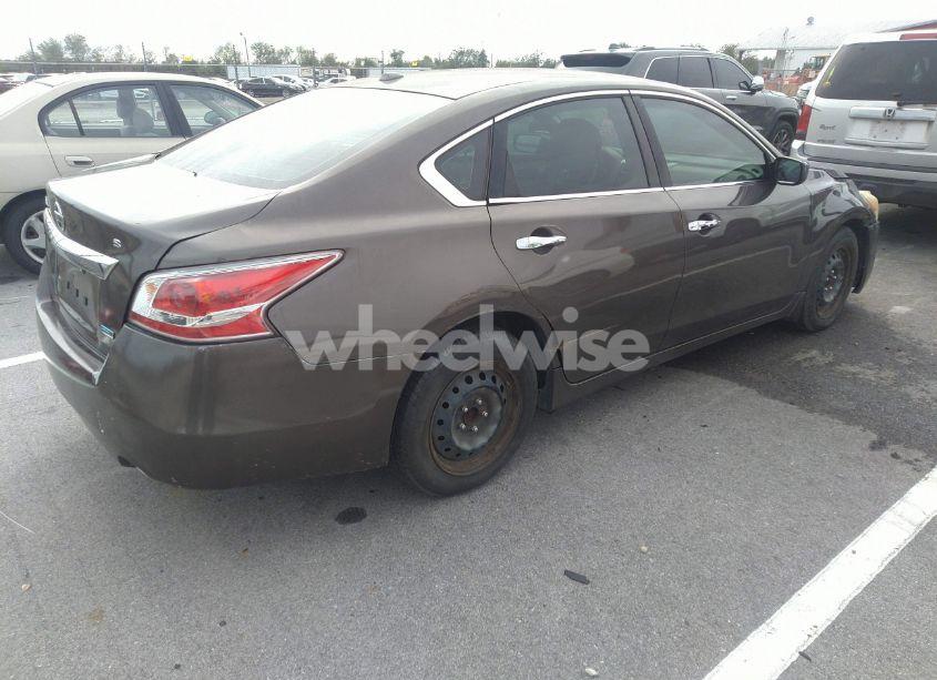 Photo 4 of 2014 Nissan Altima 2.5 S (VIN 1N4AL3AP7EC293030)