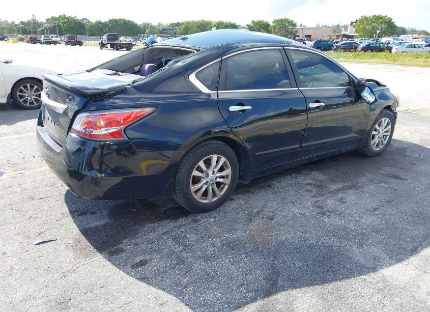 Photo 4 of 2014 Nissan Altima 2.5 S (VIN 1N4AL3AP7EC316063)