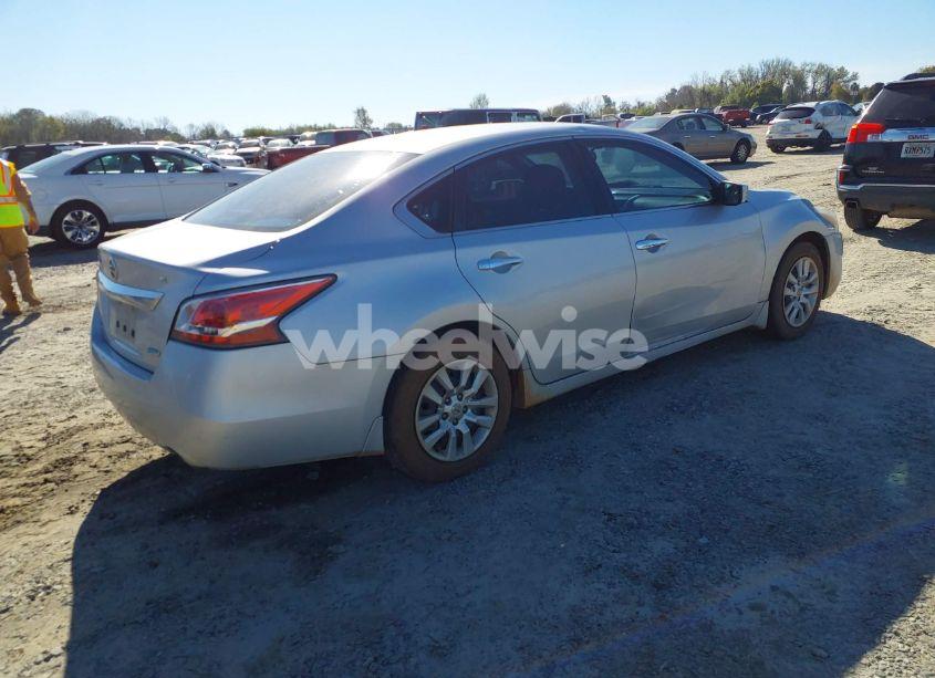 Photo 4 of 2014 Nissan Altima 2.5 S (VIN 1N4AL3AP7EC324714)