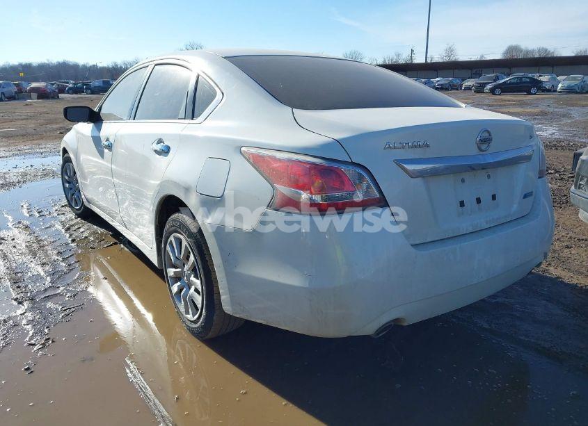 Photo 3 of 2014 Nissan Altima 2.5 S (VIN 1N4AL3AP7EN221510)