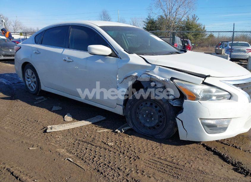 Photo 6 of 2014 Nissan Altima 2.5 S (VIN 1N4AL3AP7EN221510)