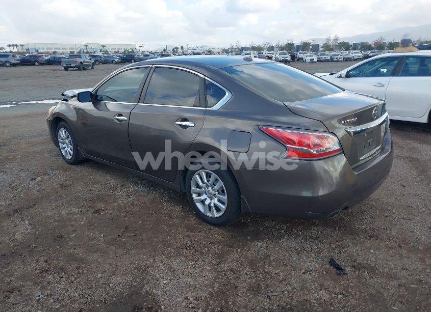 Photo 3 of 2014 Nissan Altima 2.5 S (VIN 1N4AL3AP7EN232409)