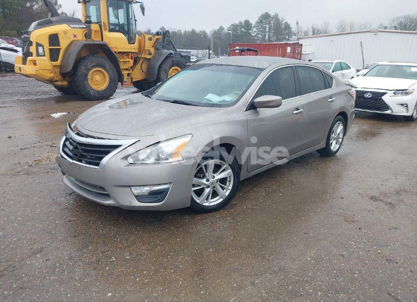 Photo 2 of 2014 Nissan Altima 2.5 SV (VIN 1N4AL3AP7EN240543)