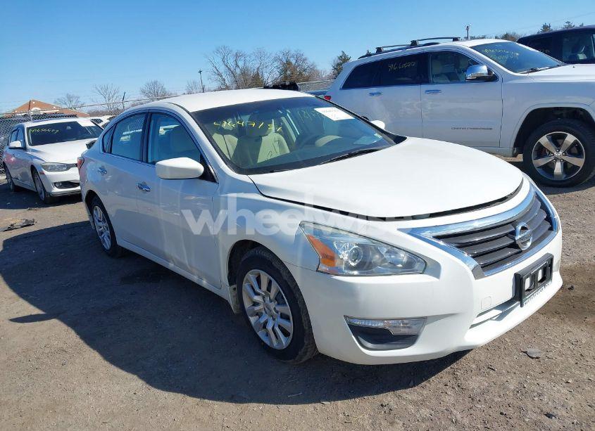 2014 Nissan Altima 2.5 S (VIN 1N4AL3AP7EN336690) main photo