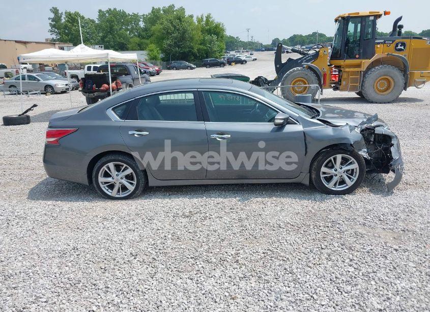 Photo 13 of 2014 Nissan Altima 2.5/2.5 S/2.5 SL/2.5 SV (VIN 1N4AL3AP7EN337449)