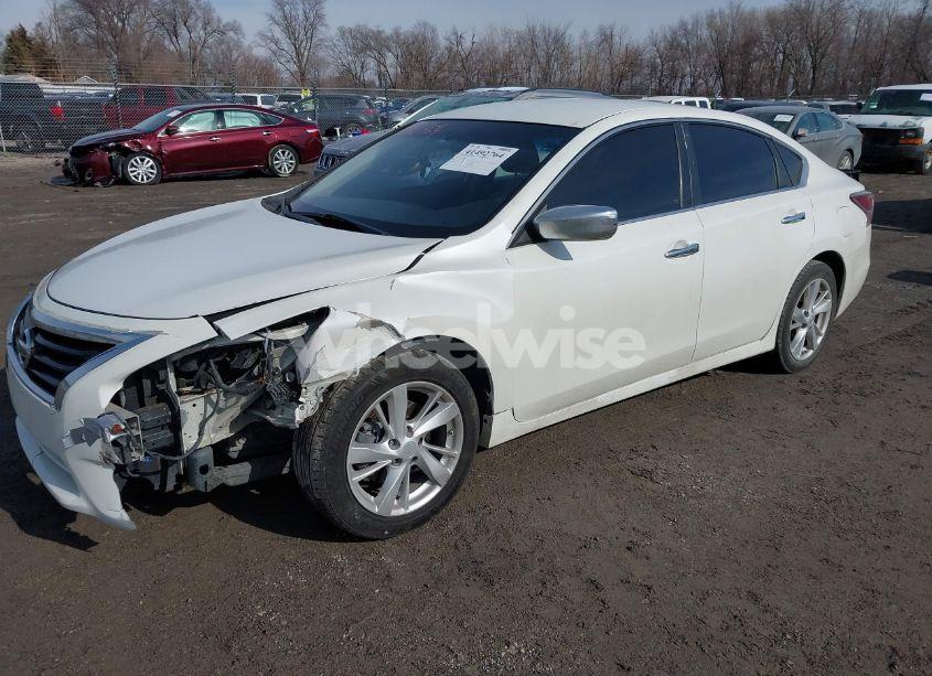 Photo 2 of 2015 Nissan Altima 2.5 SV (VIN 1N4AL3AP7FC112610)