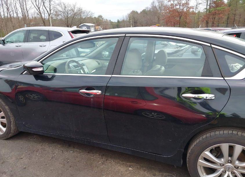 Photo 14 of 2015 Nissan Altima 2.5 SL (VIN 1N4AL3AP7FC114325)