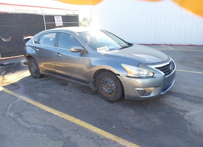 2015 Nissan Altima 2.5 S (VIN 1N4AL3AP7FC126460) main photo