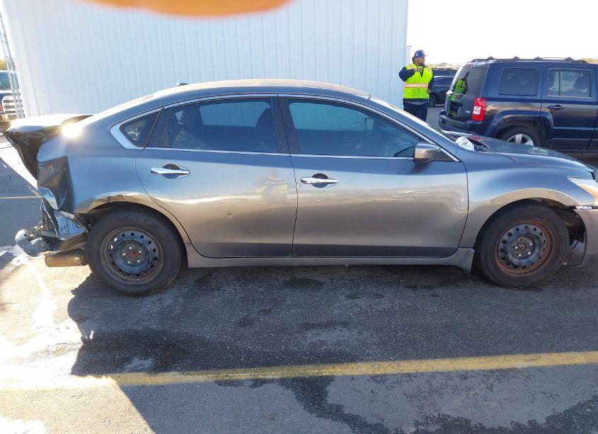 Photo 14 of 2015 Nissan Altima 2.5 S (VIN 1N4AL3AP7FC126460)