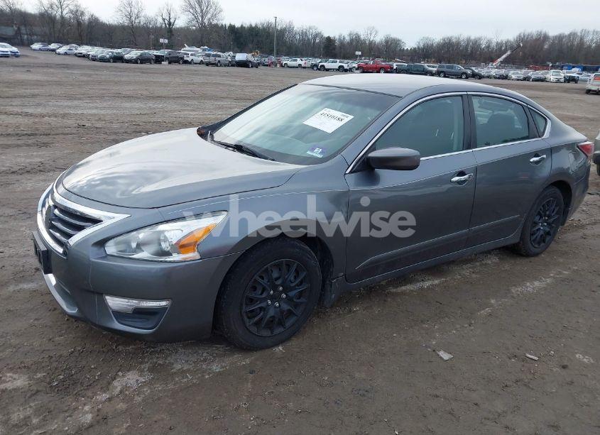 Photo 2 of 2015 Nissan Altima 2.5 S (VIN 1N4AL3AP7FC127396)