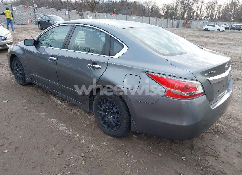 Photo 3 of 2015 Nissan Altima 2.5 S (VIN 1N4AL3AP7FC127396)