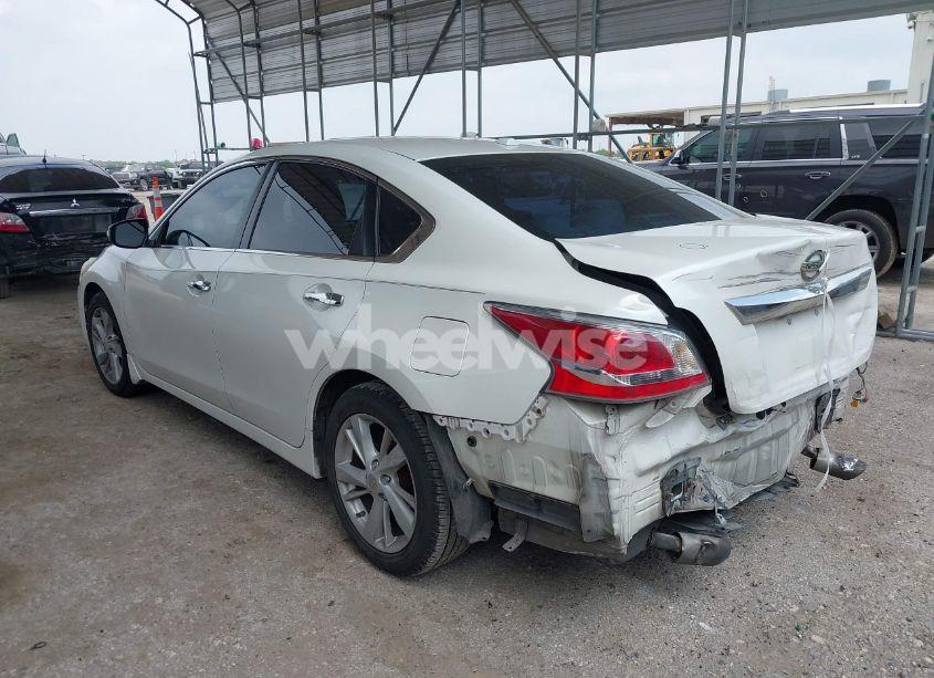 Photo 3 of 2015 Nissan Altima 2.5 SV (VIN 1N4AL3AP7FC134199)