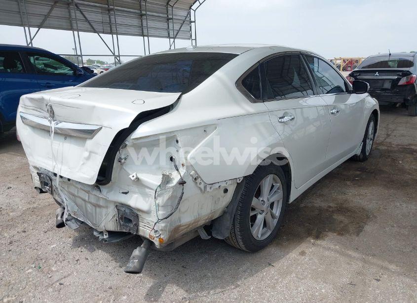 Photo 4 of 2015 Nissan Altima 2.5 SV (VIN 1N4AL3AP7FC134199)